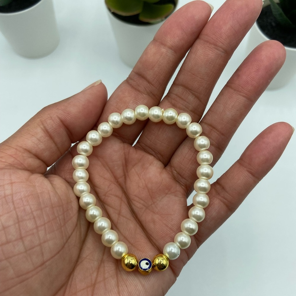 🧿Evil Eye Handmade Trendy Glass Bead Stretch Bracelet